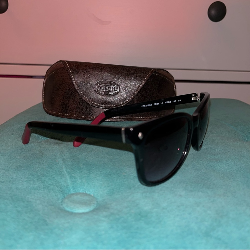 FOSSIL Sunglasses - Picture 2 of 8